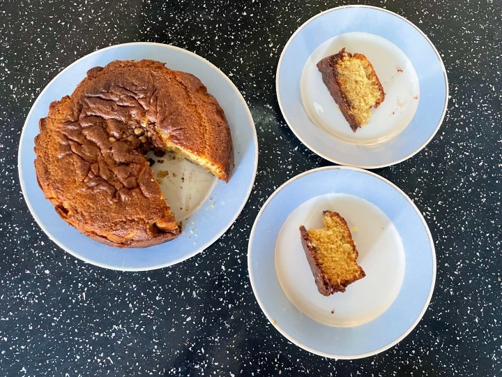 OUR QUICK AND EASY CHOCOLATE CHIP CAKE&nbsp;RECIPE